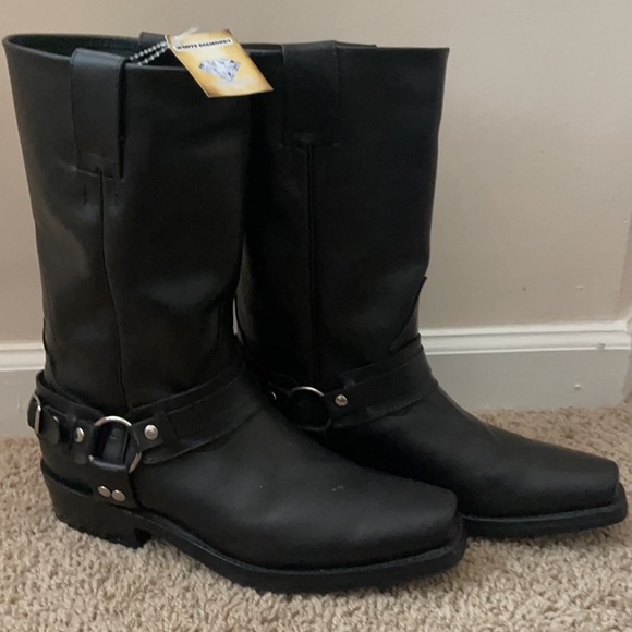 White diamonds boots main image 6